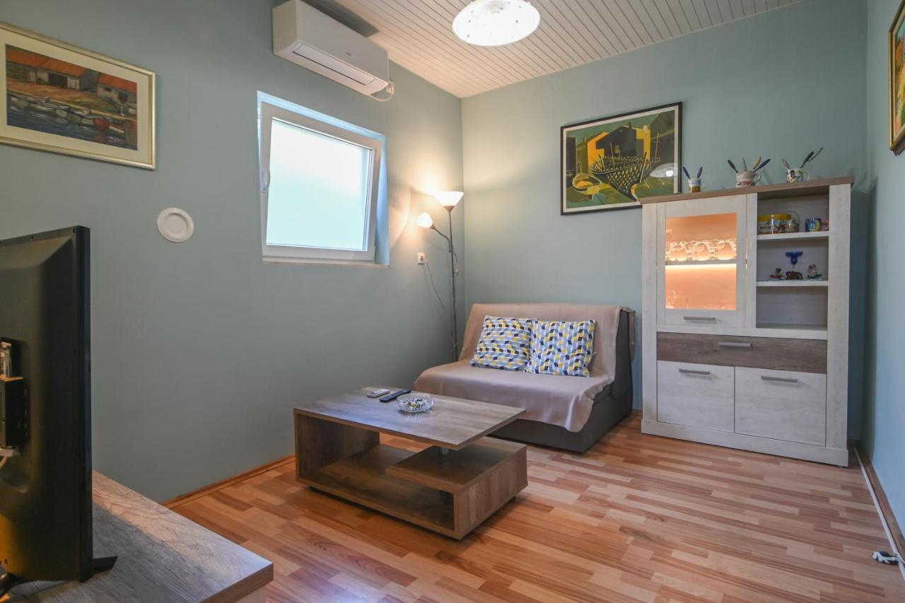 Apartment Zelina Mali Losinj Ngoại thất bức ảnh